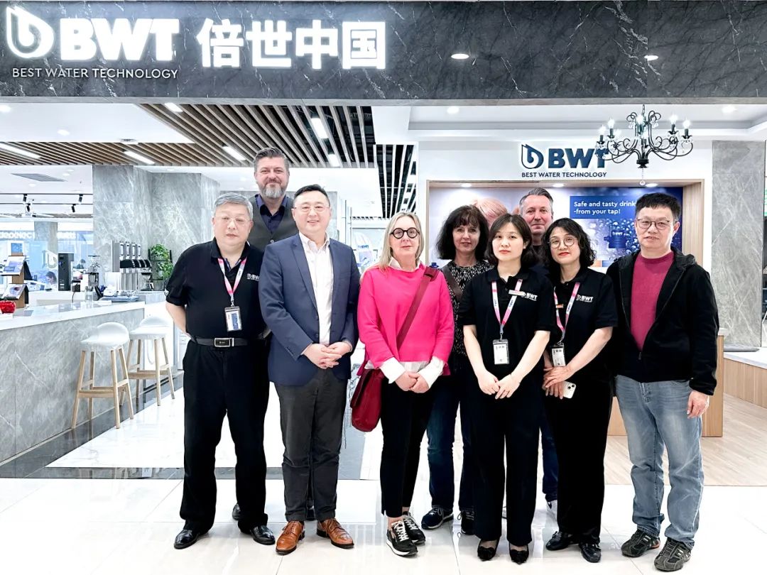 BWT 德国公司总经理 Monique Bissen 博士一行人到访倍世中国